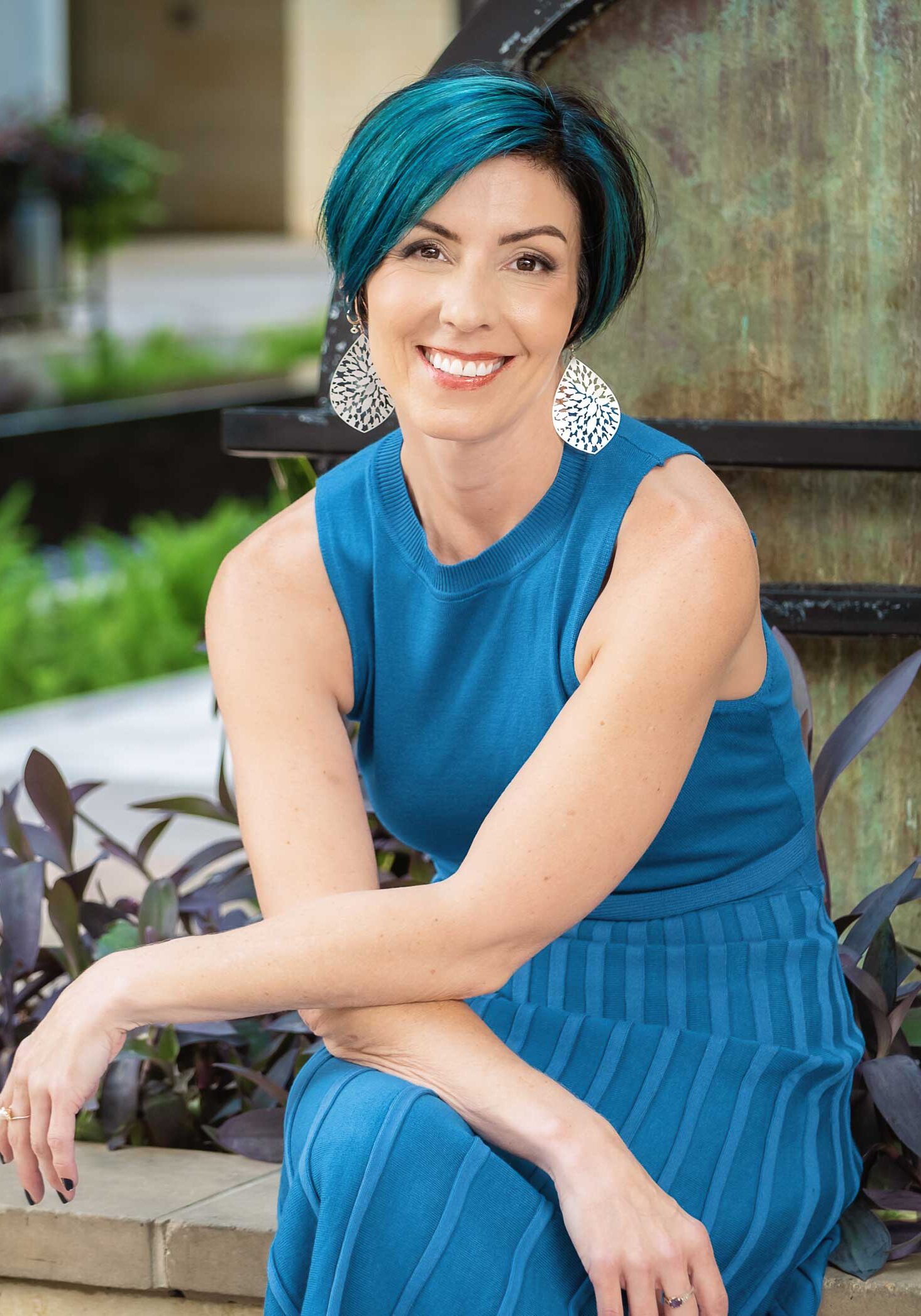 Dr-Cassandra-LeClair-Communication-Expert-Keynote-Speaker Dr. Cassandra LeClair